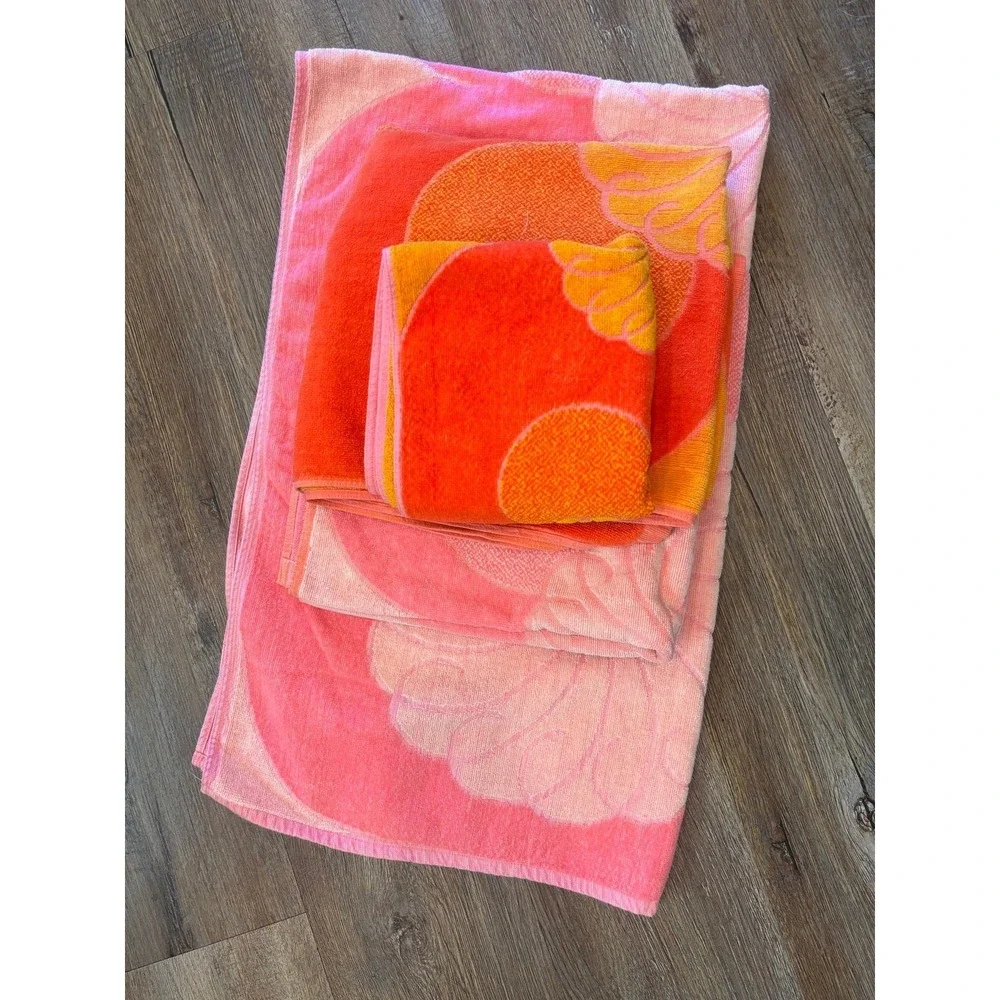 Vintage 60s towel set of 4 pink and orange retro mid century Cotton terrycloth